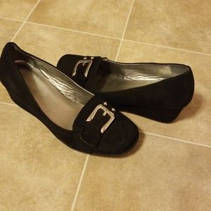 UNISA 8 medium comfort wedge loafers